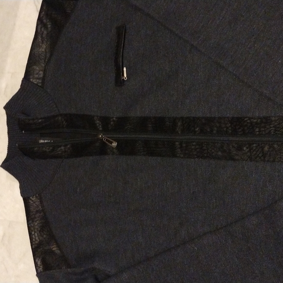 Leonardo Gavino zip front sweater. - Picture 3 of 11